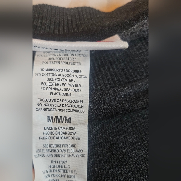 NWT Reebok Womens Gray Crewneck Long Sleeve Insignia Sweatshirt Size Medium - Picture 4 of 10